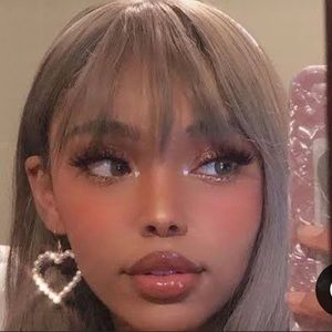 Meet your Posher, Tahalia-Li